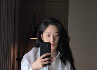 “Actress from ‘Handsome Noodle Shop’ Rocks Neutral Tones with Effortless Style”