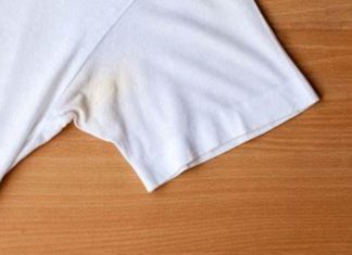 The Ultimate Guide to Preserving Your White T-shirts: Preventing Discoloration and Fading