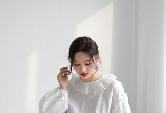 5 Bright Summer Tops to Elevate Her Warm-Weather Wardrobe