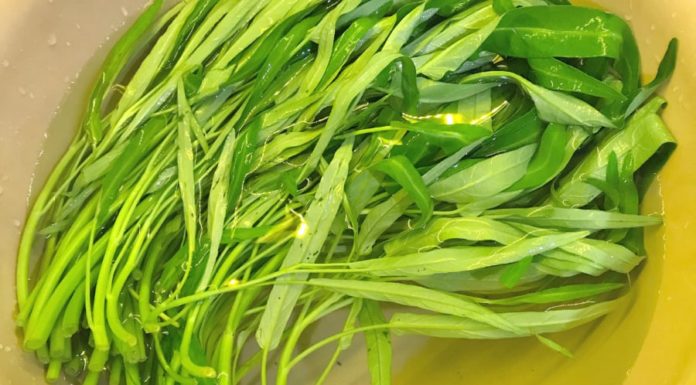 The Ultimate Guide to Cooking Perfect Water Spinach: A Crisp and Delicious Treat
