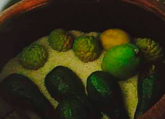 “The Timeless Trick: Fruit Ripening in Rice Jars”