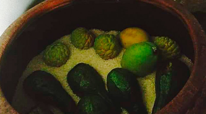 “The Timeless Trick: Fruit Ripening in Rice Jars”