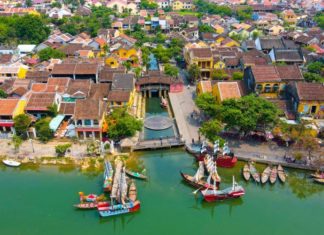 Central Vietnam’s Delicacies: Top 15 Treats to Try and Take Home as Gifts