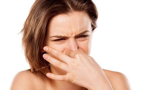 7 Types of Foods That Can Make Your Body Odor Unpleasant and How to Avoid Becoming a “Disaster” in a Crowd
