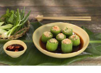 The Safest Fruits: Two Low-Pesticide Options at the Market