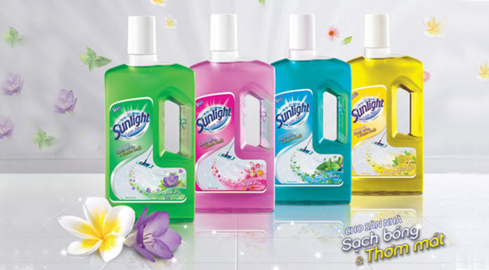 Should You Choose Sunlight or Gift Floor Cleaner?