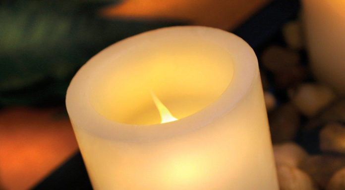 Aromatic Candles: The Ultimate Solution to Banish Cigarette Odors