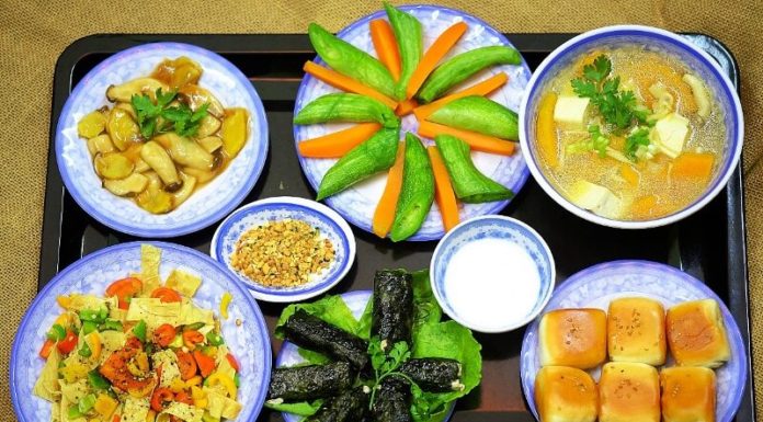 The Great Sacrifice: A Táo Quân Conundrum – To Offer, Meat or Vegetarian Delights?