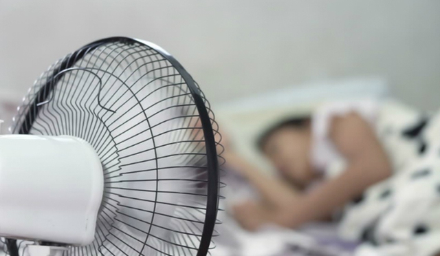 “Is Sleeping with a Fan Near Your Bed Good for You? Are You Making a Big Mistake by Placing It at the Head of Your Bed?”
