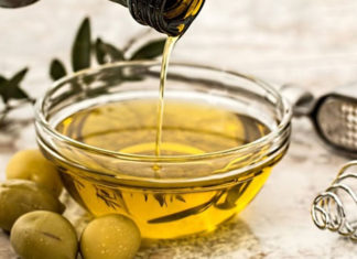 Recognizing Pure Olive Oil in 5 Easy Steps