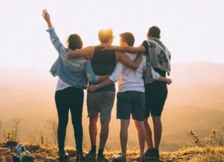 Captivating Quips on Friendship: Pithy and Powerful