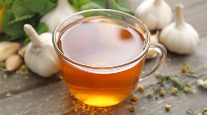 The Amazing Health Benefits of Garlic Tea