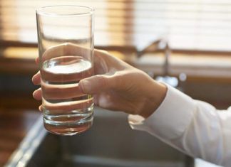 The Art of Drinking Beer Without Getting Tipsy: 7 Pro Tips to Keep Your Buzz in Check