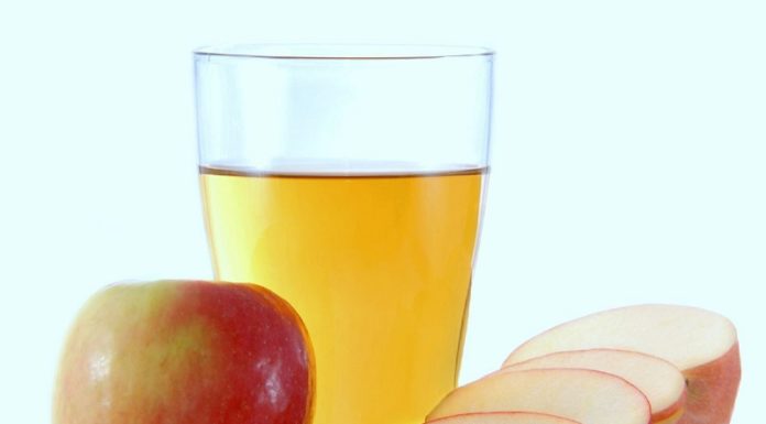 What Are the Benefits of Apple Juice?