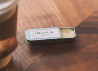 What are Dry Perfumes? Everything You Need to Know About This Scent Sensation.