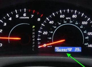 How to Tell if a Used Car Has a Rolled-Back Odometer