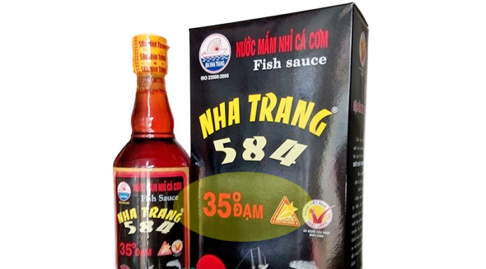 “The Great Sauce Debate: Unraveling the Mystery Behind Nuoc Mam and Nuoc Cham”