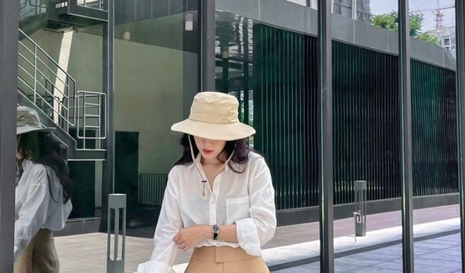 “Forget Black and White, It’s All About That Mellow Yellow This Summer”