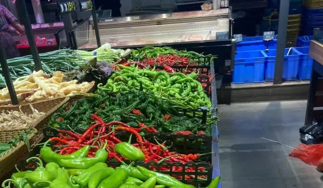 The Ultimate Guide to Grocery Shopping: 10 Pro Tips to Master the Art