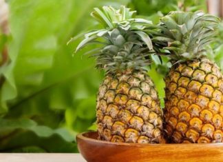 The Ultimate Guide to Picking the Perfect Pineapple: A Simple Trick for Sweet Success