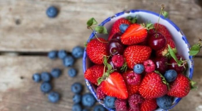 The Ultimate Guide to Thyroid-Fighting Fruits: 6 Supercharged Produce Picks