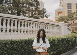 Master the Art of Wearing Wide-Leg Pants: A Summer Style Guide from the Iconic Blogger