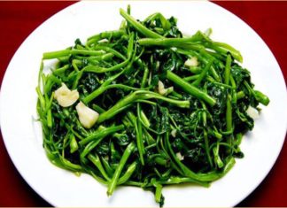 The Secret to Stir-Frying Water Spinach: Achieving that Vibrant Green, Crisp, and Glossy Perfection Just Like Your Favorite Street Vendor