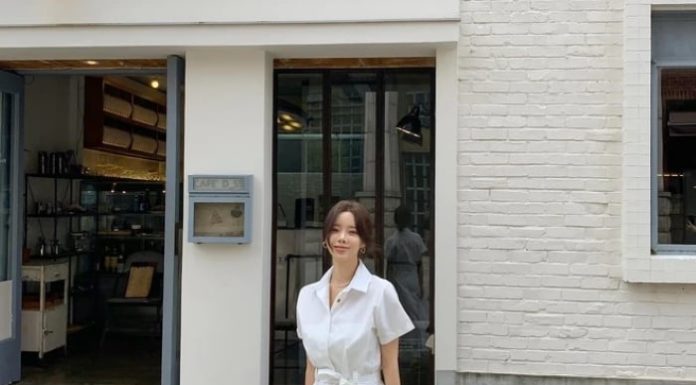 The Ultimate Sandals for Endless-Looking Legs