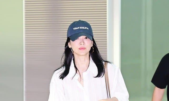 The Ultimate Guide to Mixing and Matching Shirts Like Song Hye Kyo: Timeless, Youthful Style Tricks for All