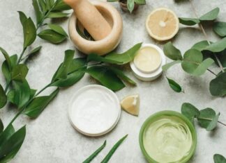 The Difference Between Natural and Organic Cosmetics