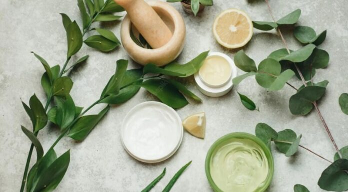 The Difference Between Natural and Organic Cosmetics