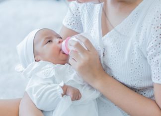 “Breast Milk Is Best, But These 3 Scenarios Warrant Formula Feeding, Too”