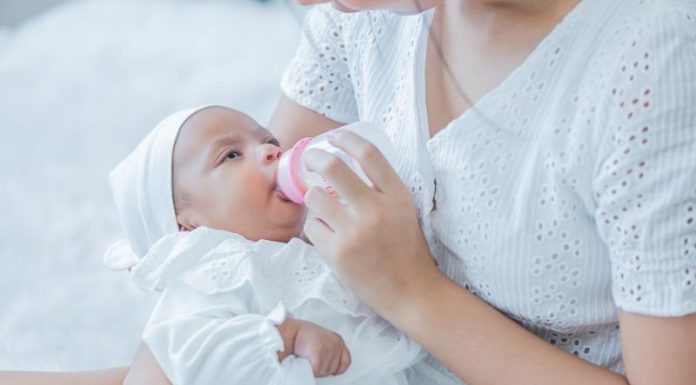 “Breast Milk Is Best, But These 3 Scenarios Warrant Formula Feeding, Too”