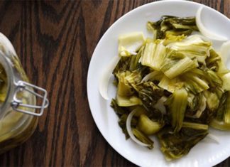 What Are the Health Benefits of Pickled Cabbage?