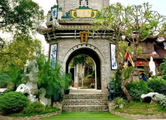 A Lunar New Year’s Stroll Amongst the Tranquility of Hanoi’s Chua Ngau Temple