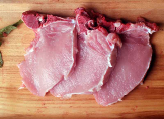 “The Ultimate Sweet and Sour Pork: A Mouthwatering, Family-Friendly Treat”