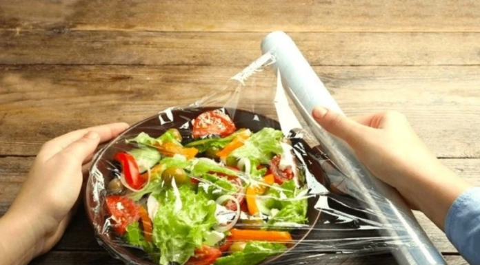 The Ultimate Guide to Using Plastic Wrap Like a Pro