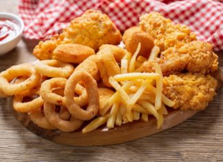 5 Foods and Beverages to Avoid for a Glowing and Youthful Skin