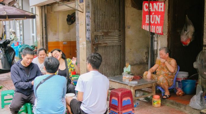 A Taste of Tradition: Crab Noodle Soup on Hoè Nhai Street