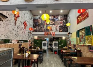 Taste the Renowned Chinese Char Siew Dry Noodles of Xom Chieu