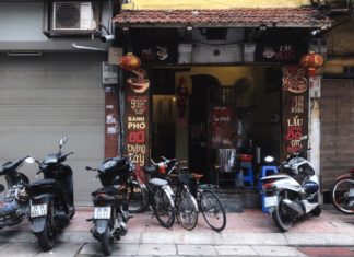 Taste the Best Xin Man Red Pho in Hanoi’s Heart