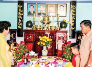 The Ancient Rituals of Vietnamese Ancestor Worship: Unveiling Tet’s Sacred Traditions
