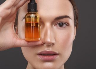 The Ultimate Guide to Using Essential Oils for Beauty: A Step-by-Step to Glowing Skin