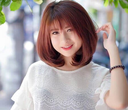 7 Curly Short Hairstyles for a Cute and Youthful Makeover