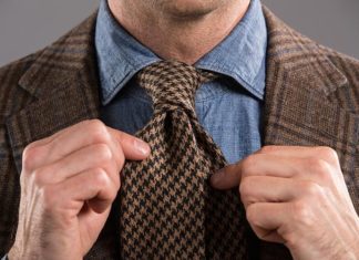 The Ultimate Guide: 10 Easy and Stylish Ways to Tie a Tie for the Modern Gentleman