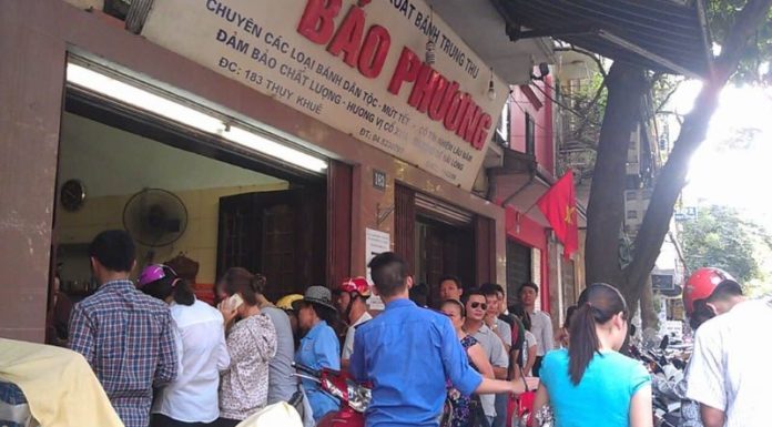 The Ultimate Guide to Hanoi’s Top 4 Traditional Mid-Autumn Festival Mooncakes