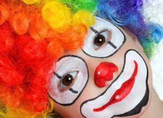 13 Spine-Chilling Yet Simple Halloween Disguises