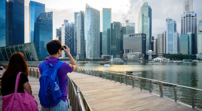 The Ultimate Guide to a Fun and Frugal Singapore Vacation