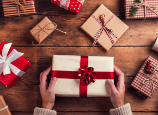 The Ultimate Guide to Elegant and Thoughtful Gifts for Your Male and Female Boss