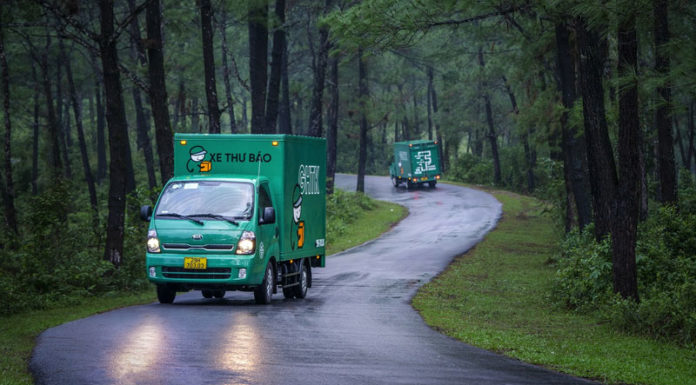 E-commerce Logistics: Tracking, Rates, and Hotlines